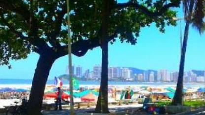 Apartamento para alugar em Guaruj&aacute;